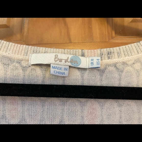 Boden cashmere-blend sweater vest/shell with mod print! - Picture 3 of 5